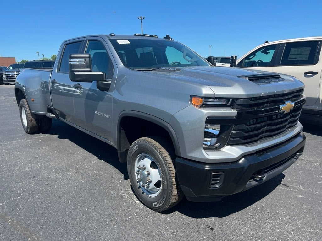 2026 Chevrolet Silverado 3500 HD WT DRW