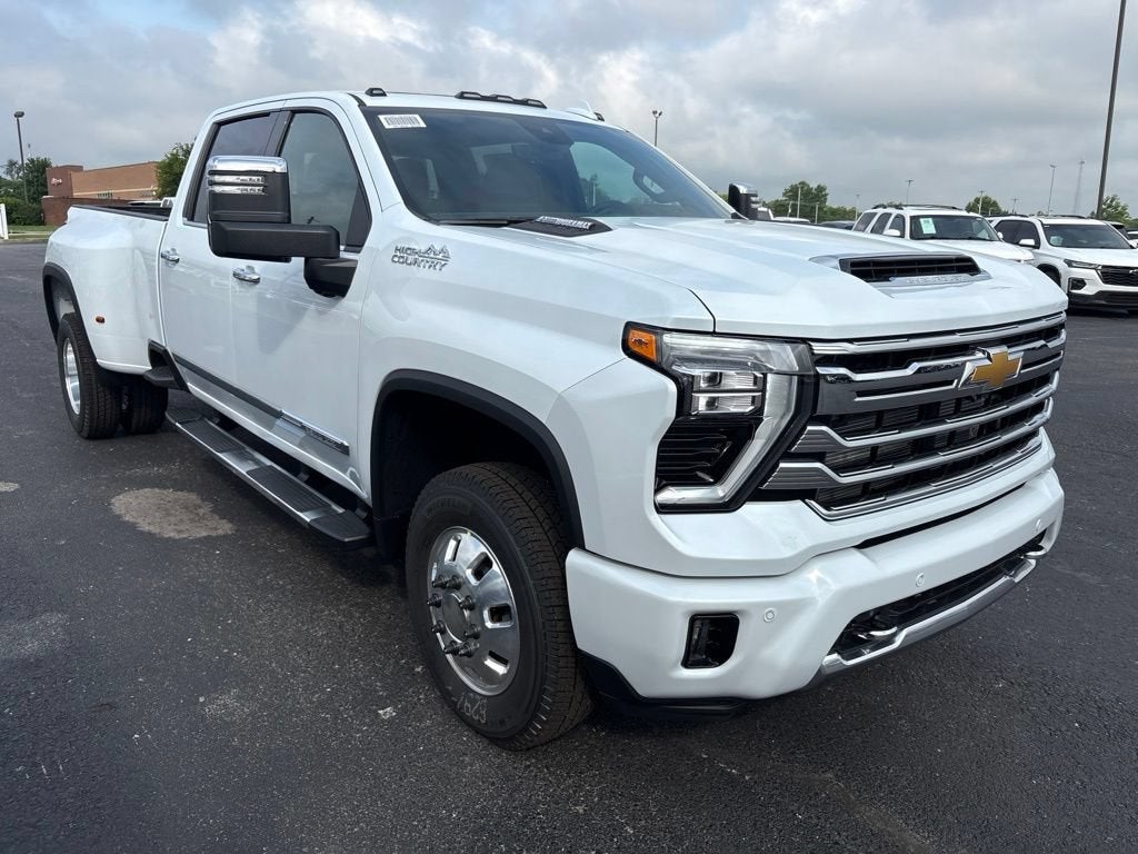 2026 Chevrolet Silverado 3500 HD High Country DRW