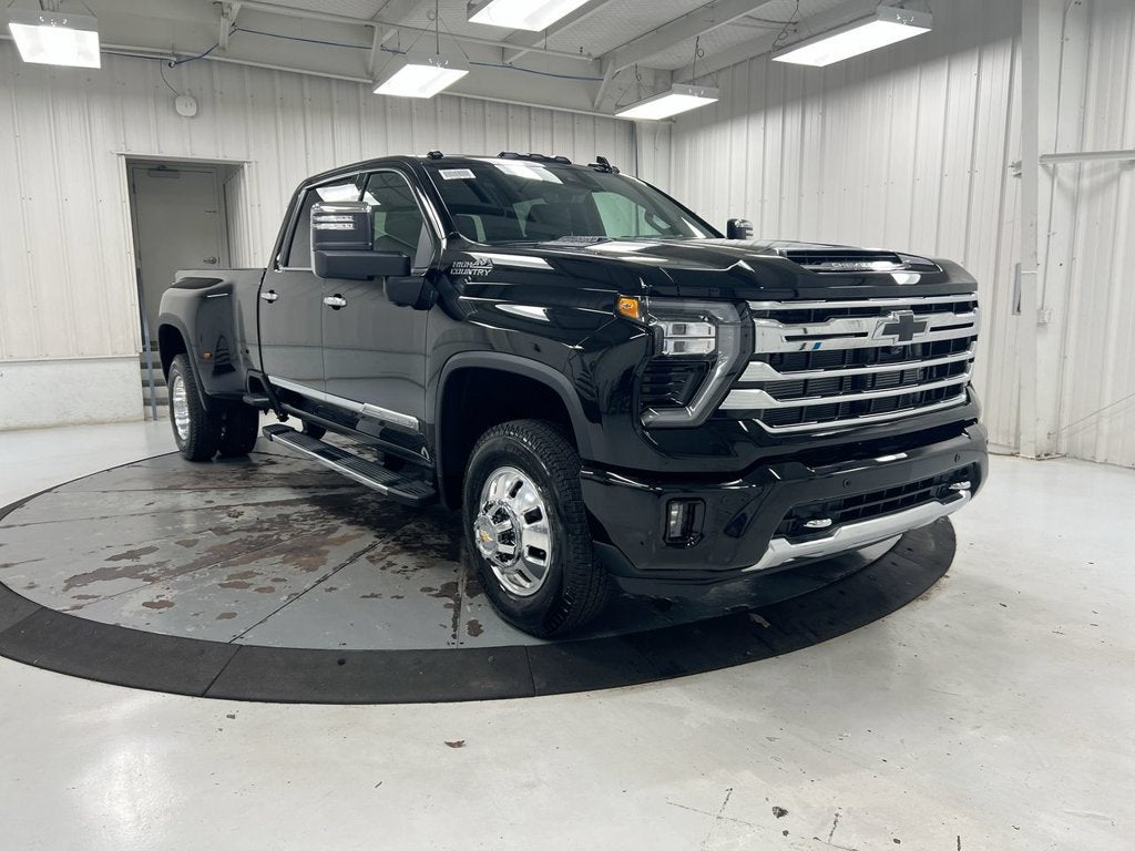 2026 Chevrolet Silverado 3500 HD High Country DRW