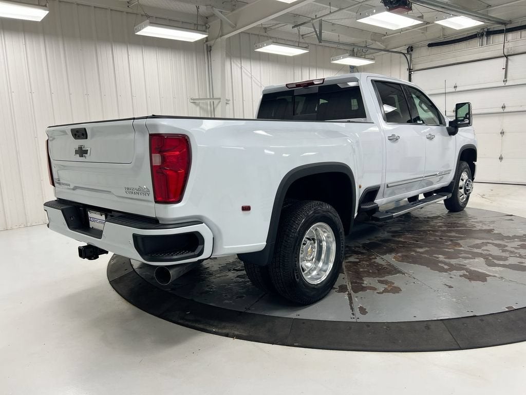 2026 Chevrolet Silverado 3500 HD High Country DRW