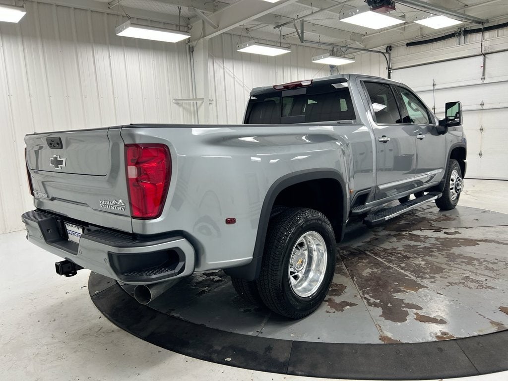 2026 Chevrolet Silverado 3500 HD High Country DRW