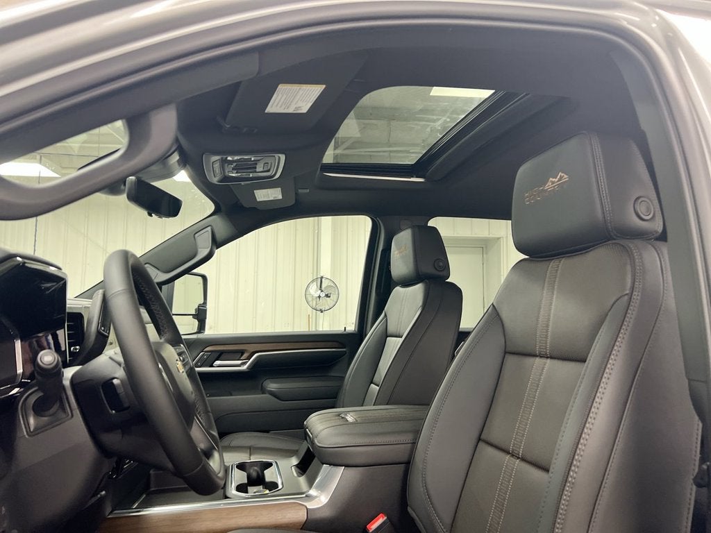 2026 Chevrolet Silverado 3500 HD High Country DRW
