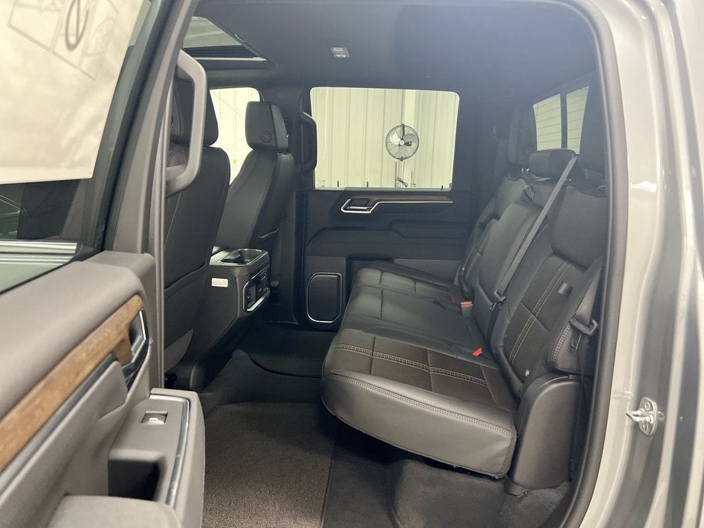 2026 Chevrolet Silverado 3500 HD High Country DRW