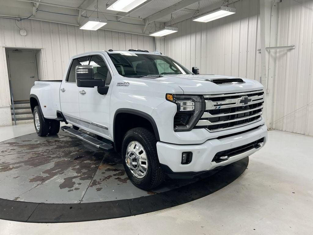 2026 Chevrolet Silverado 3500 HD High Country DRW