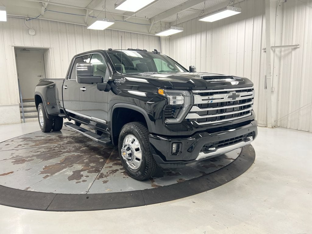 2026 Chevrolet Silverado 3500 HD High Country DRW