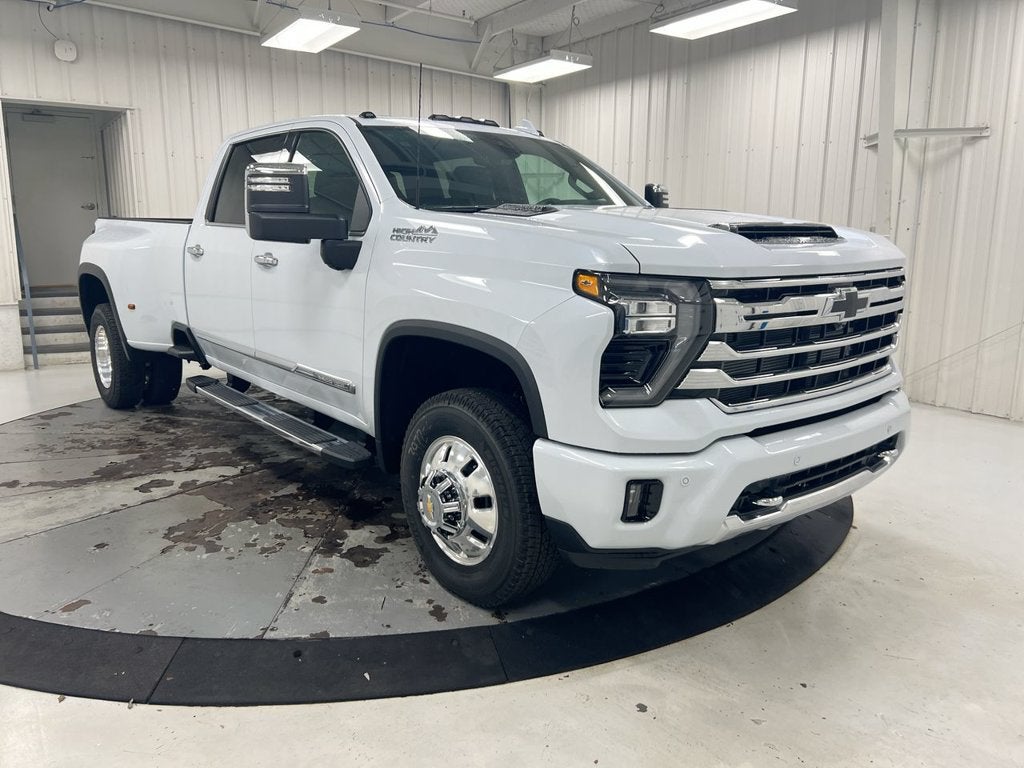 2026 Chevrolet Silverado 3500 HD High Country DRW