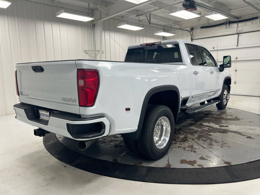 2026 Chevrolet Silverado 3500 HD High Country DRW