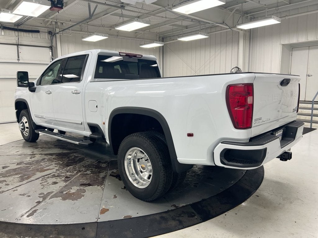 2026 Chevrolet Silverado 3500 HD High Country DRW