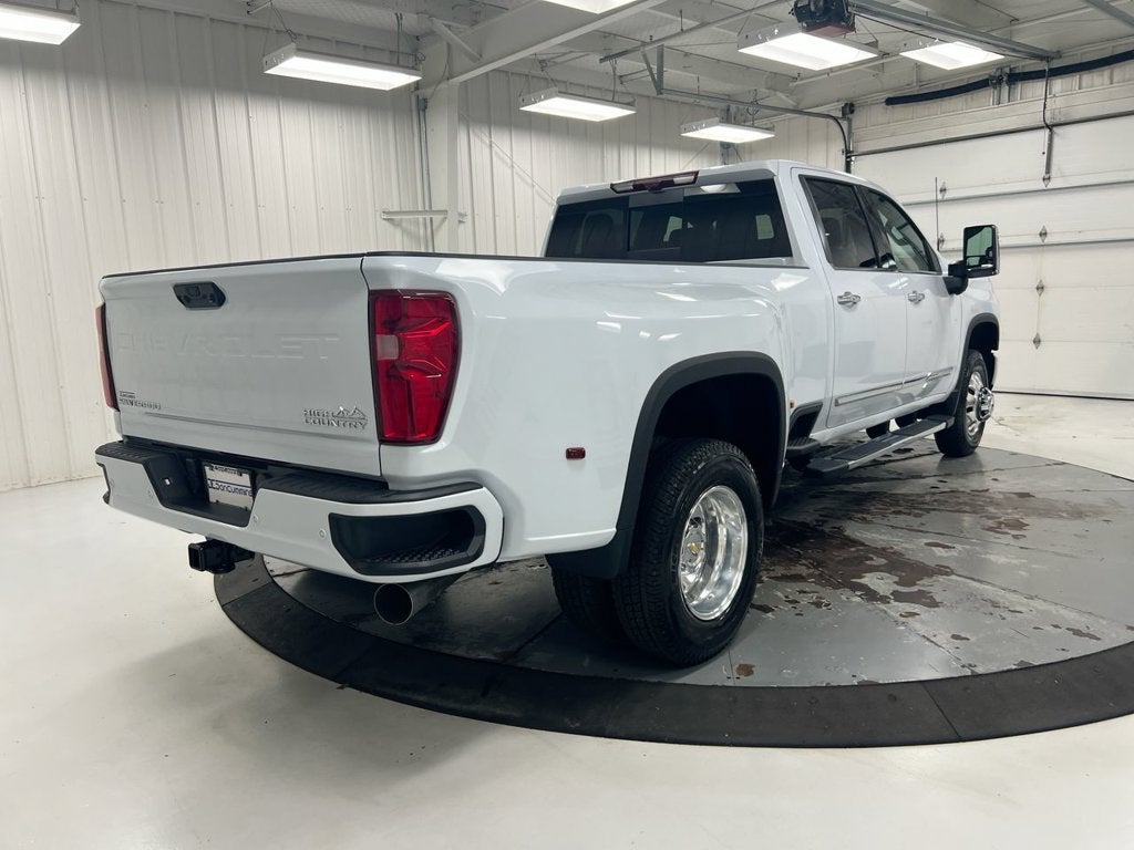 2026 Chevrolet Silverado 3500 HD High Country DRW
