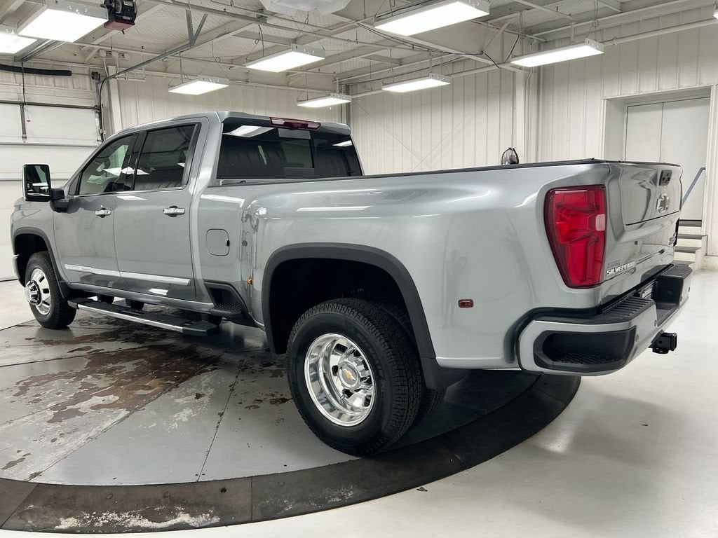 2026 Chevrolet Silverado 3500 HD High Country DRW