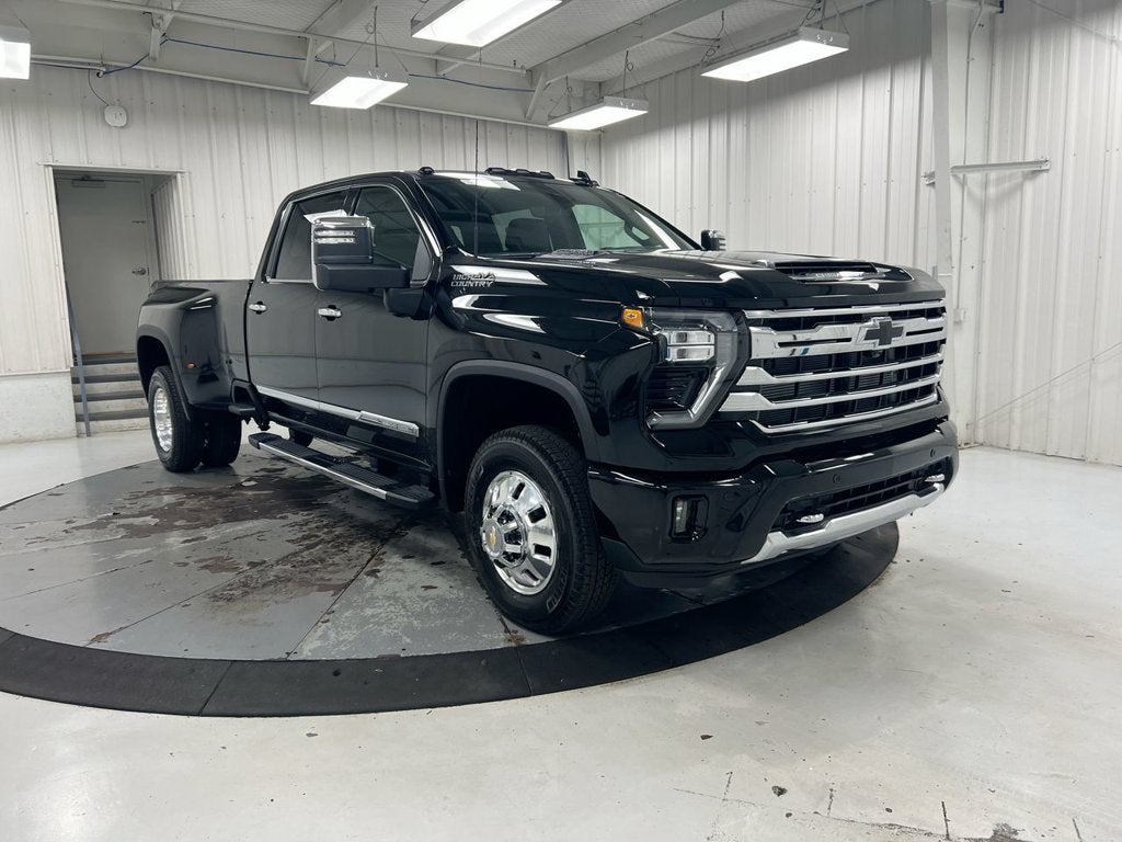 2026 Chevrolet Silverado 3500 HD High Country DRW