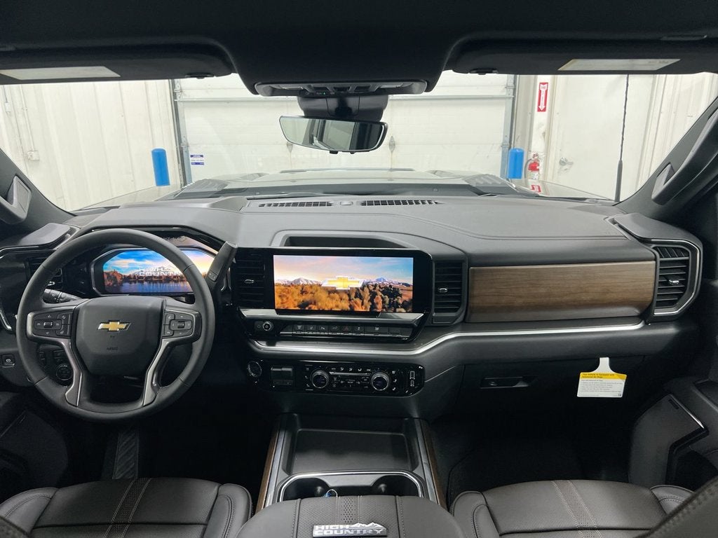2026 Chevrolet Silverado 3500 HD High Country DRW