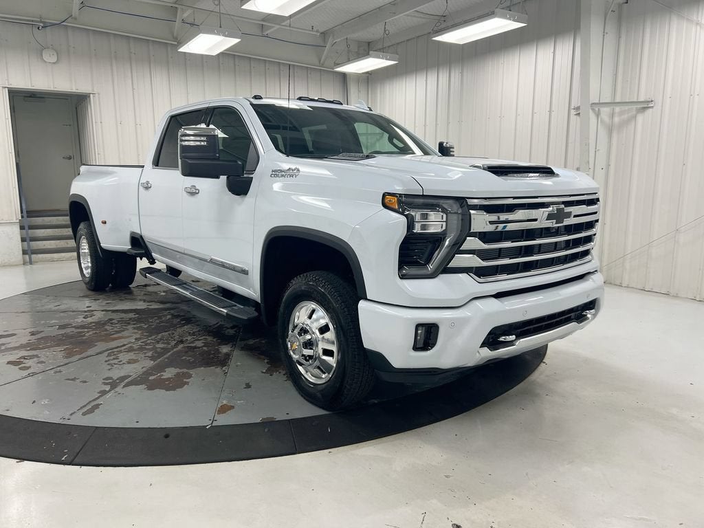 2026 Chevrolet Silverado 3500 HD High Country DRW
