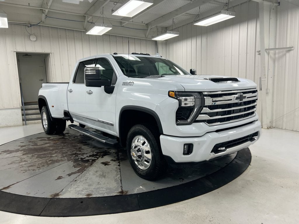 2026 Chevrolet Silverado 3500 HD High Country DRW