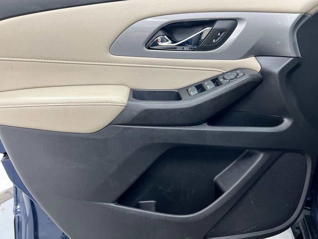 2022 Chevrolet Traverse LS