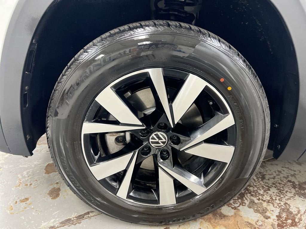 2023 Volkswagen Atlas Cross Sport 2.0T SE