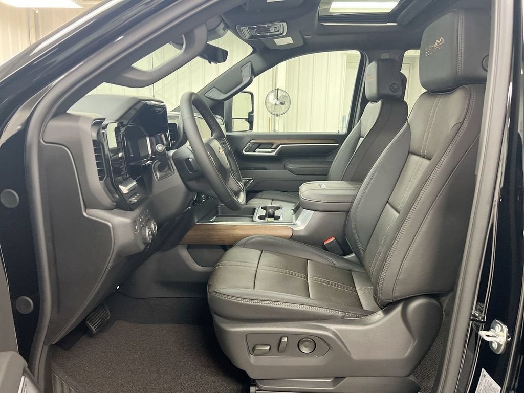 2026 Chevrolet Silverado 2500 HD High Country