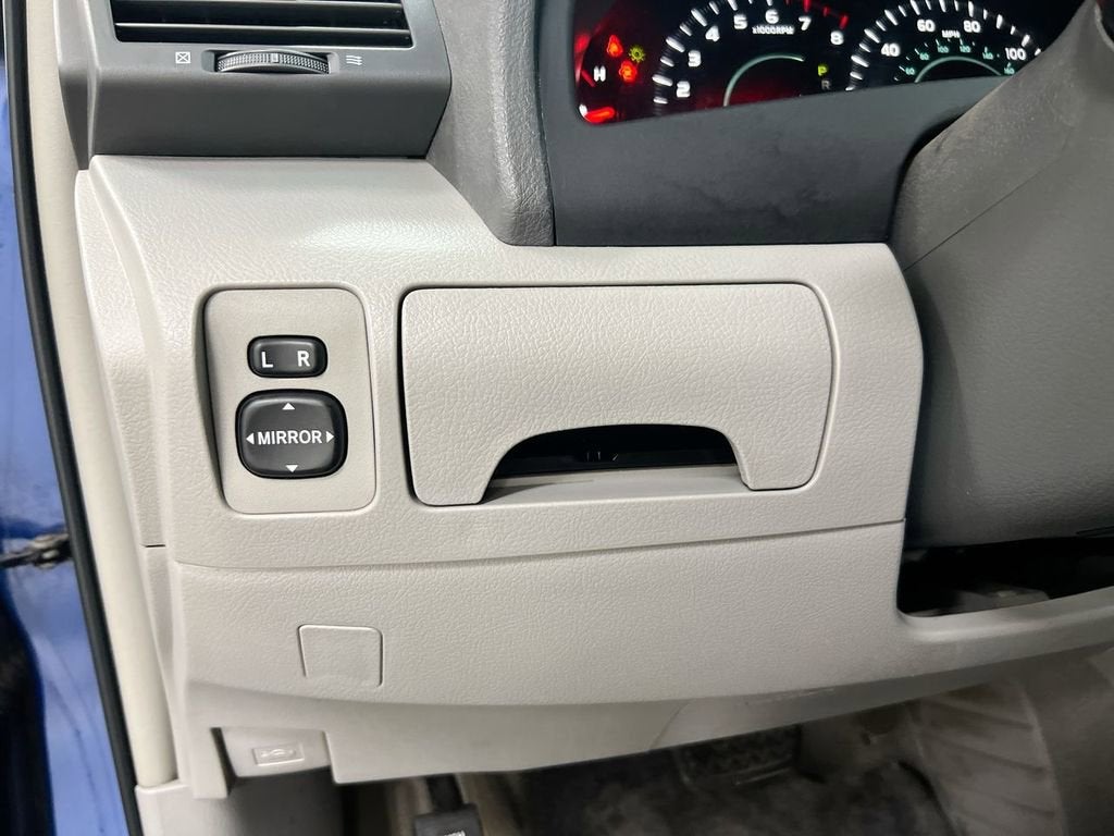 2009 Toyota Camry 4dr Sdn I4 Man (Natl)