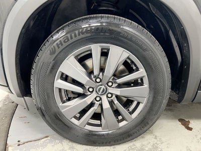 2023 Nissan Pathfinder SV