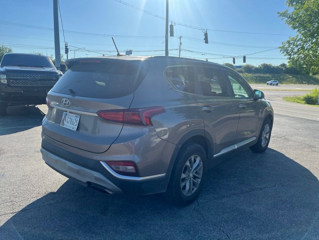2019 Hyundai Santa Fe SE