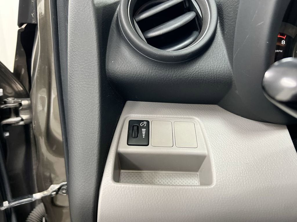 2010 Toyota RAV4 FWD 4dr 4-cyl 4-Spd AT (Natl)