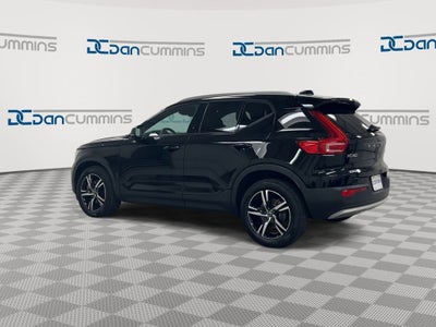 2023 Volvo XC40 Core
