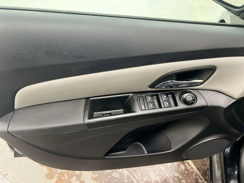 2013 Chevrolet Cruze LS