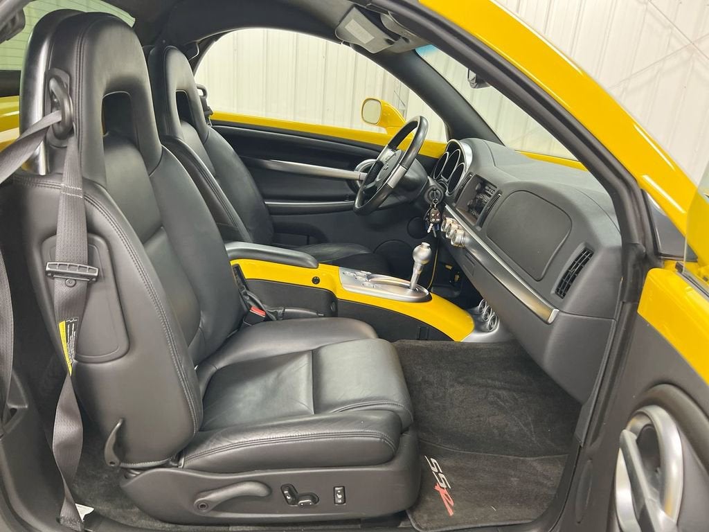 2004 Chevrolet SSR LS
