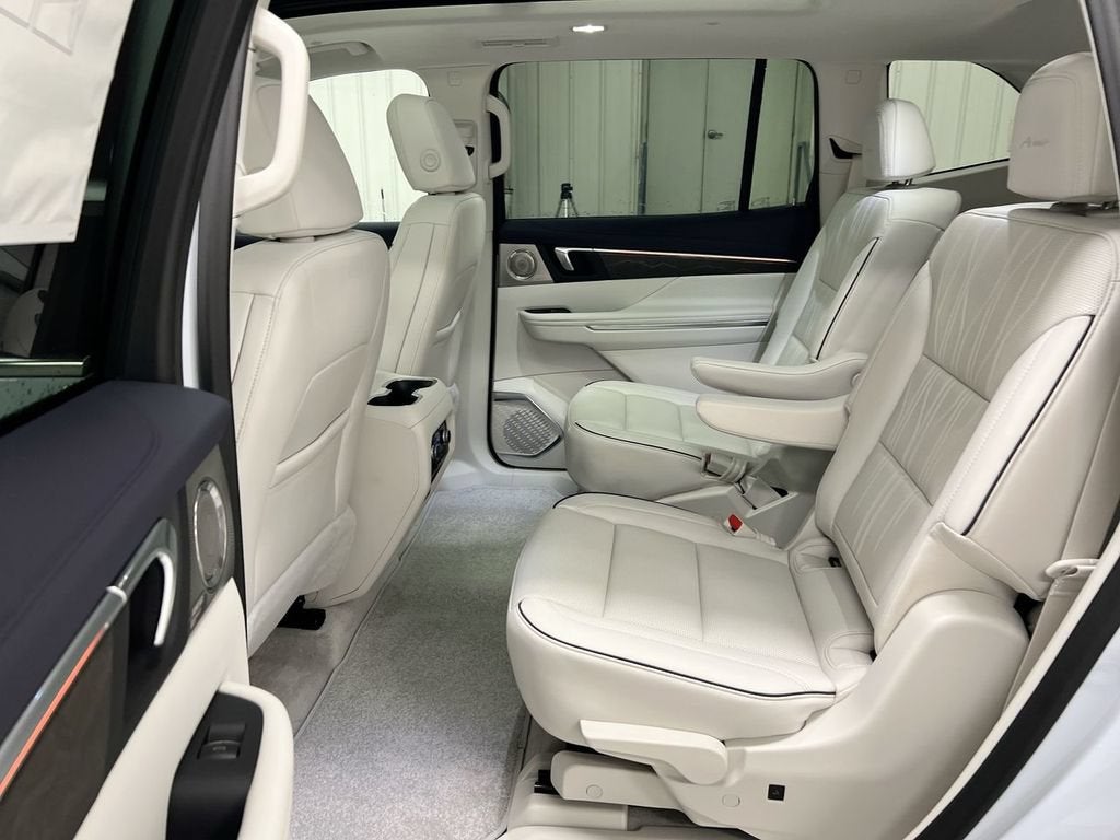 2027 Buick Enclave Avenir