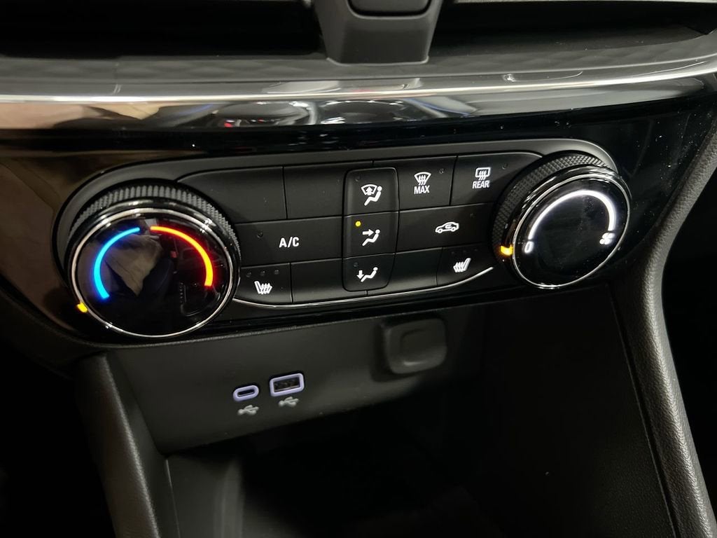 2026 Buick Encore GX Sport Touring - Photo 16
