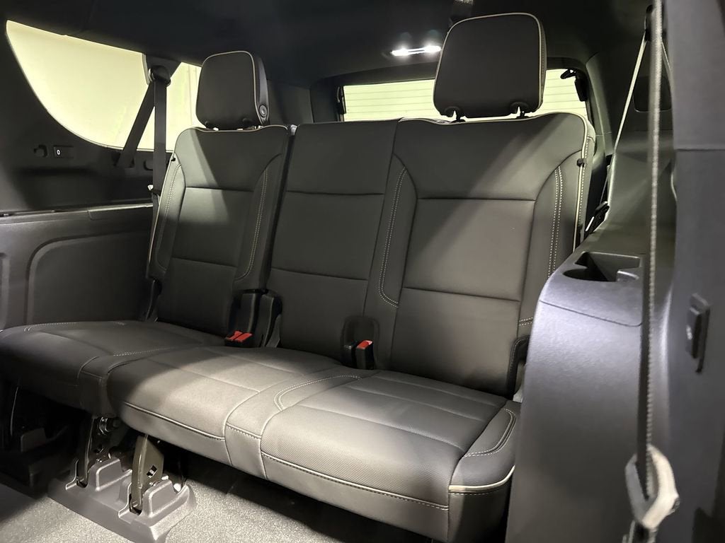 2026 Chevrolet Suburban Premier - Photo 25
