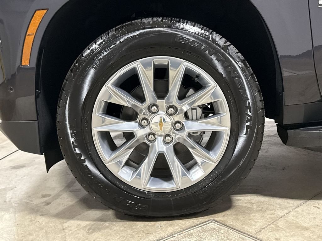 2026 Chevrolet Suburban Premier - Photo 29