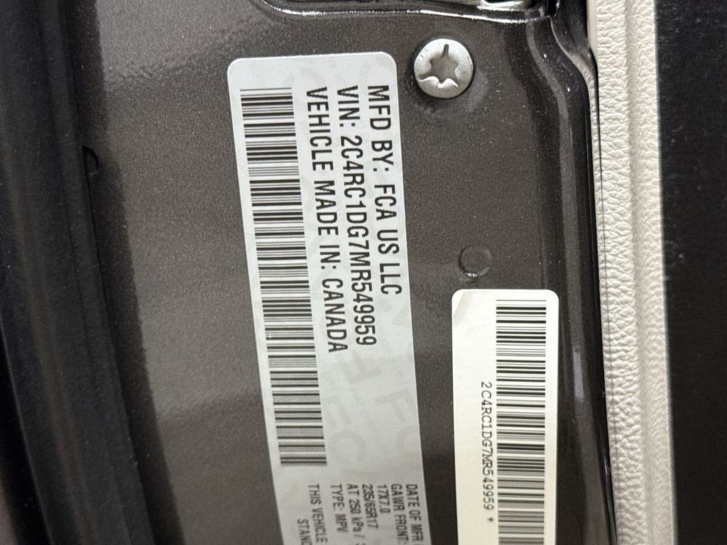 2021 Chrysler Voyager LXI