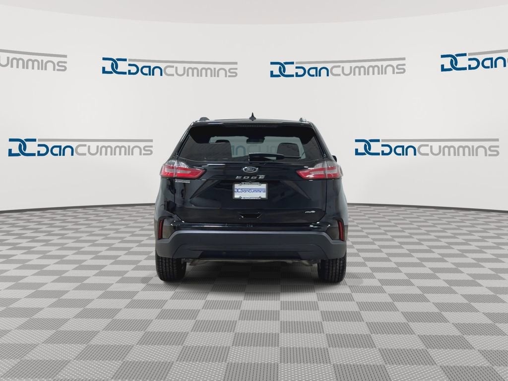 2022 Ford Edge SE