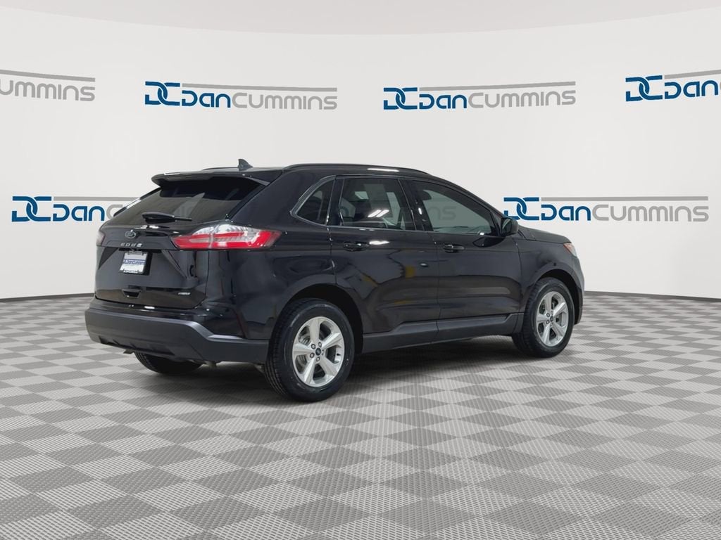 2022 Ford Edge SE