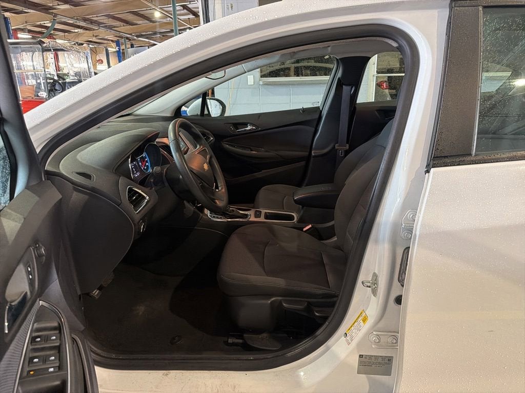 2017 Chevrolet Cruze LS