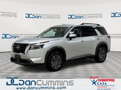 2024 Nissan Pathfinder SV