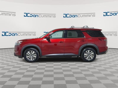 2023 Nissan Pathfinder SL