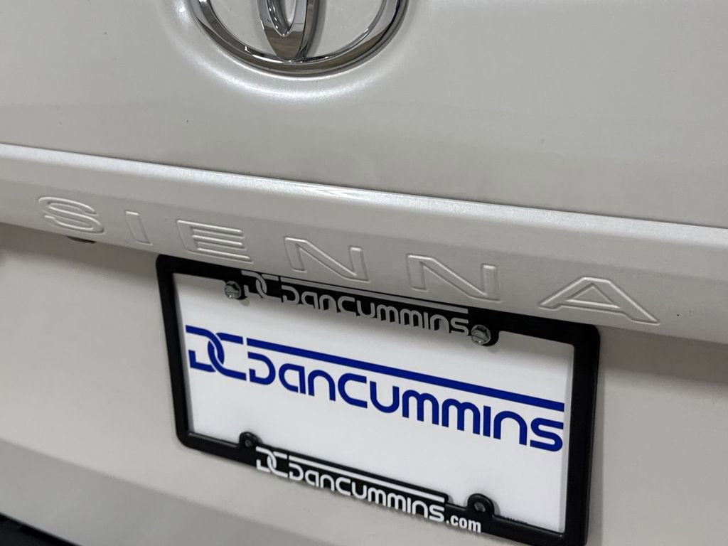 2018 Toyota Sienna XLE Auto Access Seat