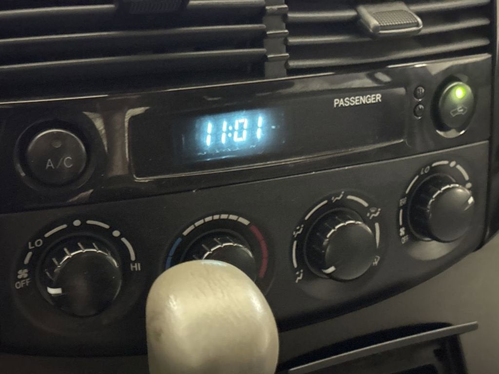 2005 Toyota Sienna CE