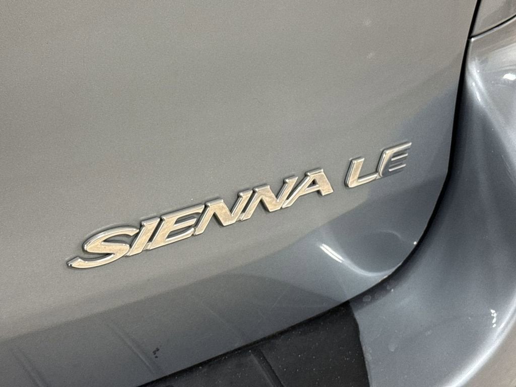 2005 Toyota Sienna CE