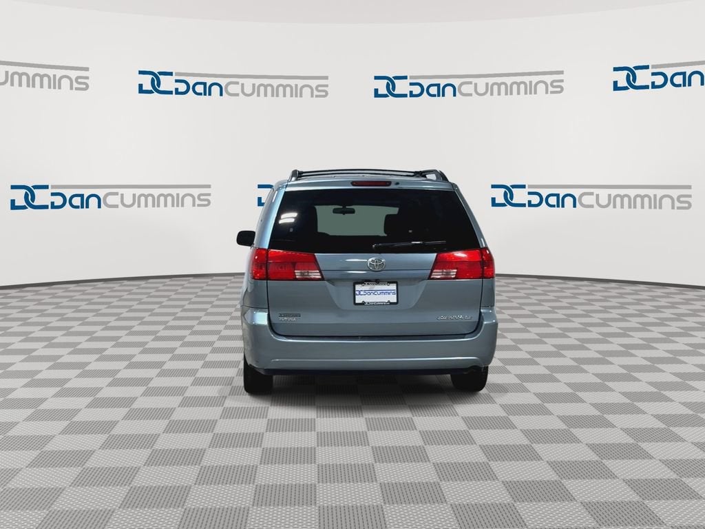 2005 Toyota Sienna CE