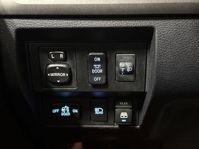 2018 Toyota Tundra 4WD SR5