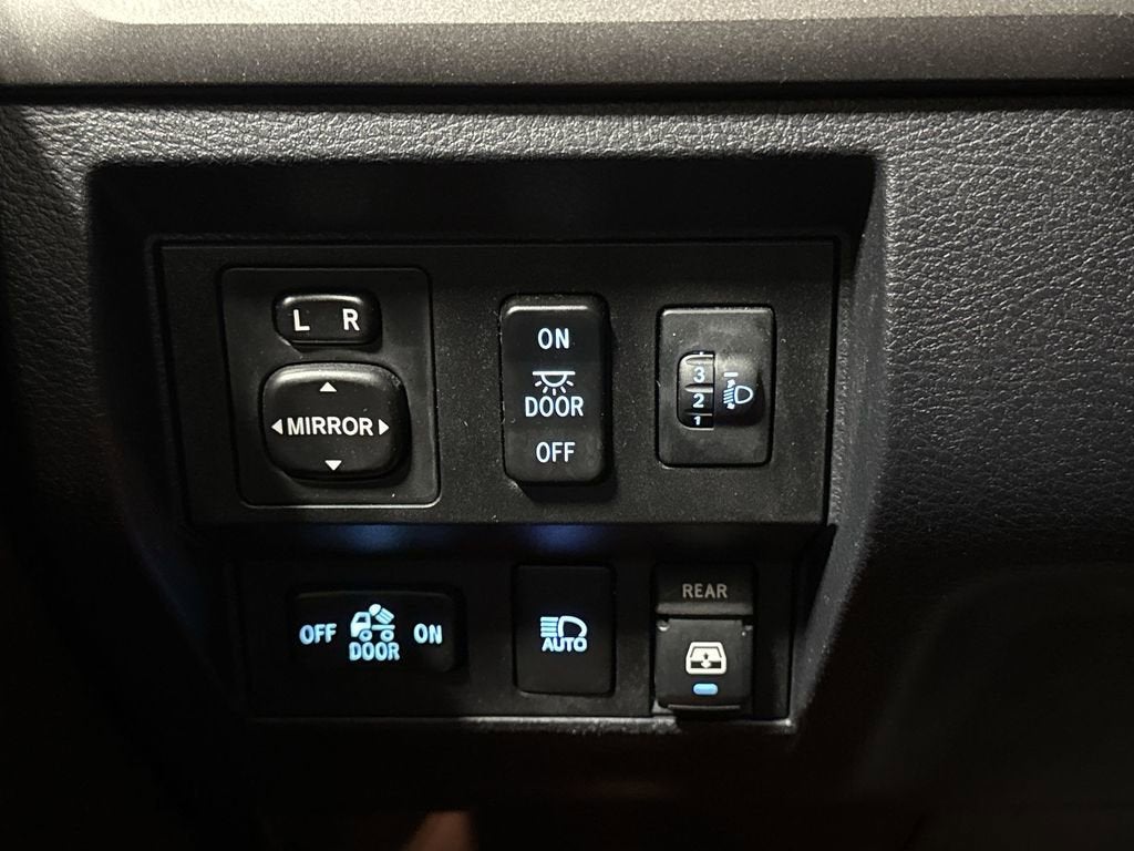 2018 Toyota Tundra 4WD SR5