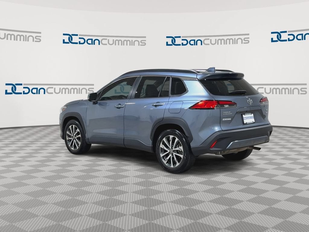 2024 Toyota Corolla Cross XLE