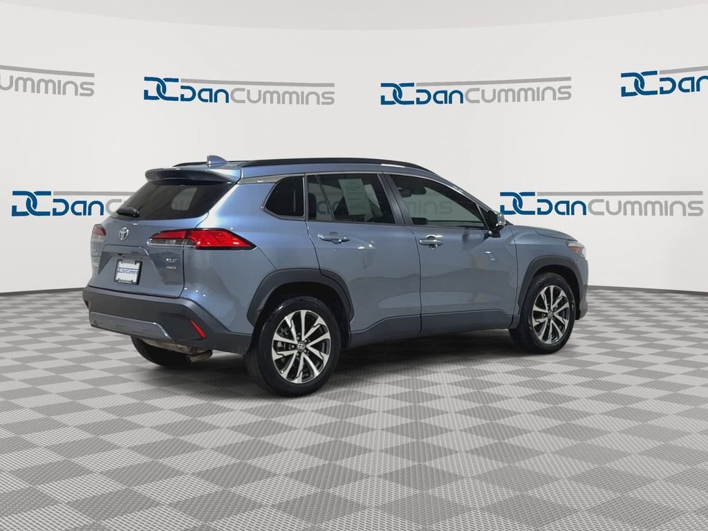 2024 Toyota Corolla Cross XLE