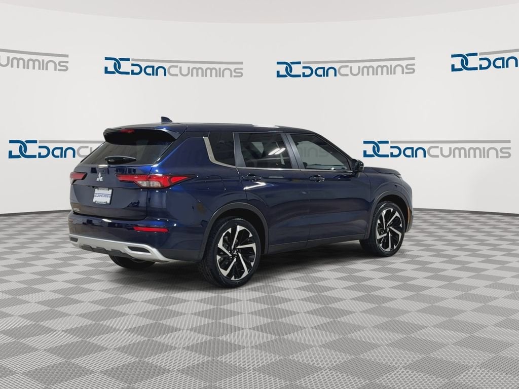 2024 Mitsubishi Outlander SE