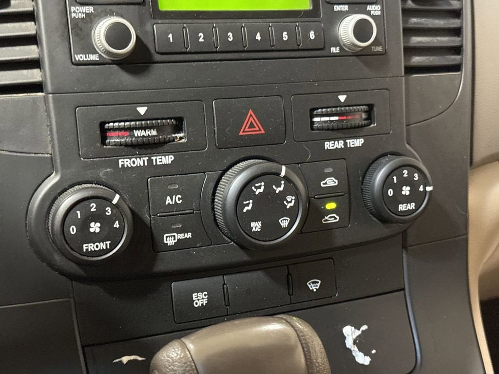 2010 Kia Sedona LX