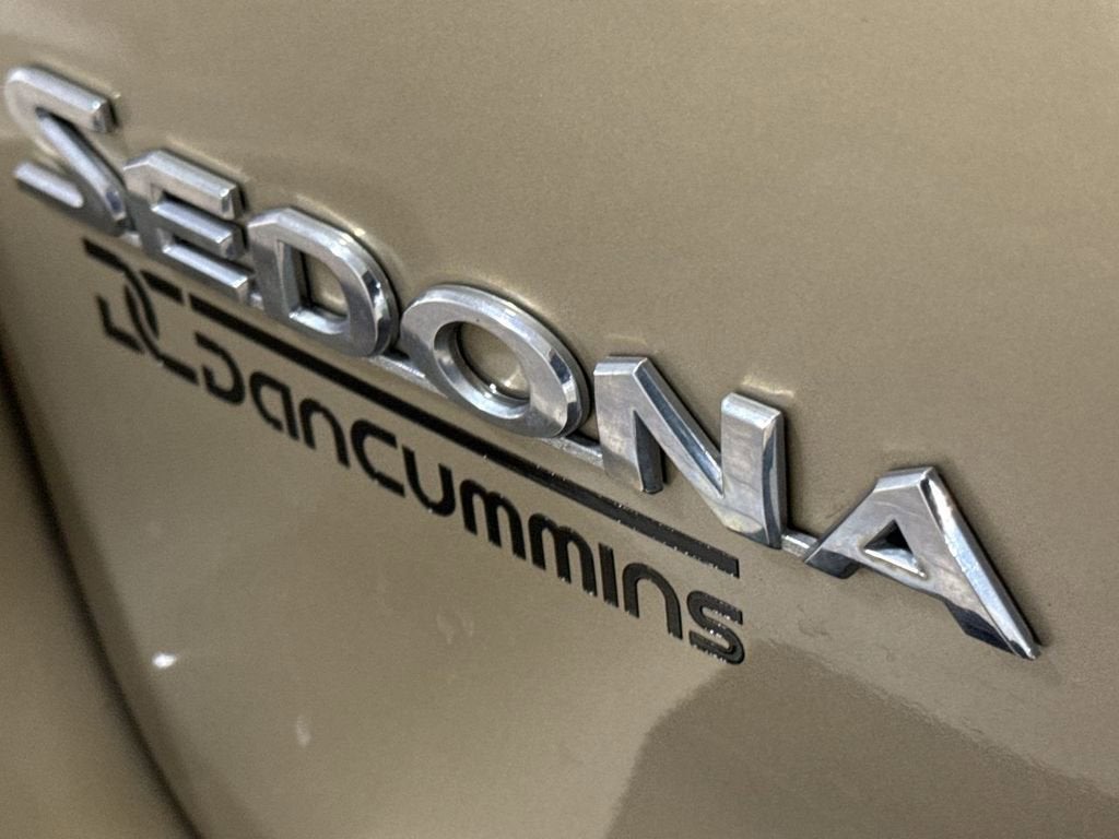 2010 Kia Sedona LX