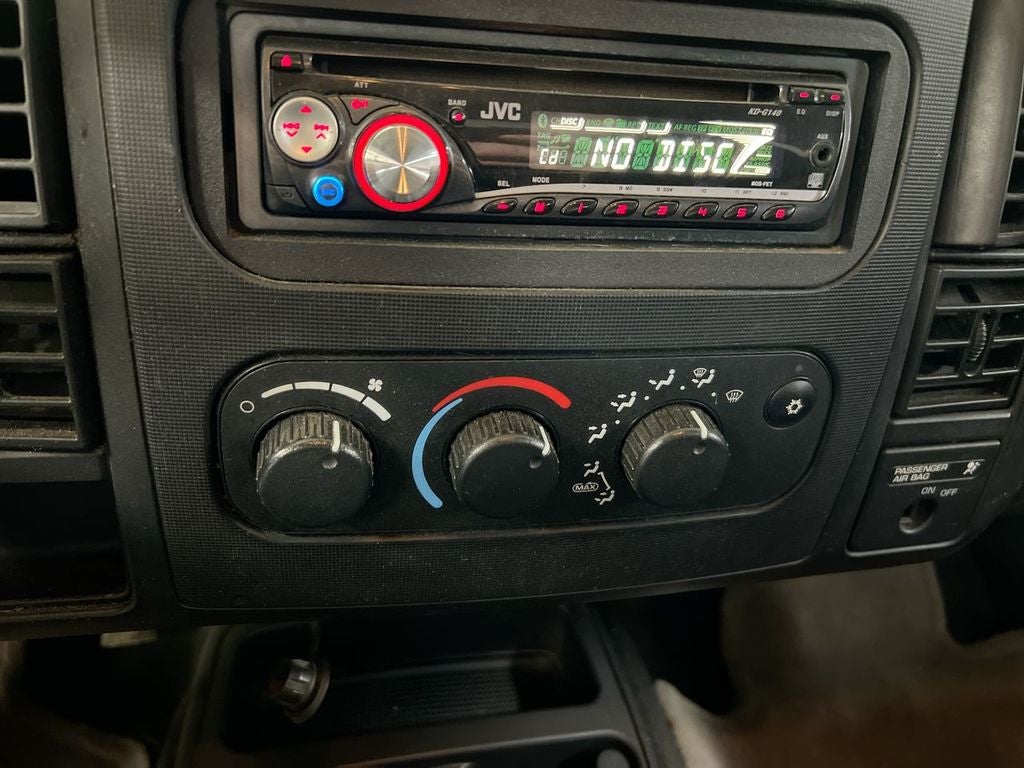 2002 Dodge Dakota Sport